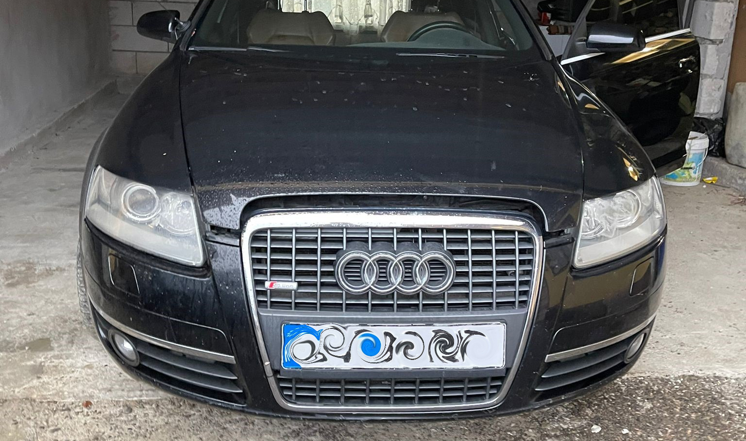 Ca-n filmele cu James Bond. Mașini cu dispozitive de schimbare a numărului de înmatriculare din mers, folosite de traficanții de țigări
