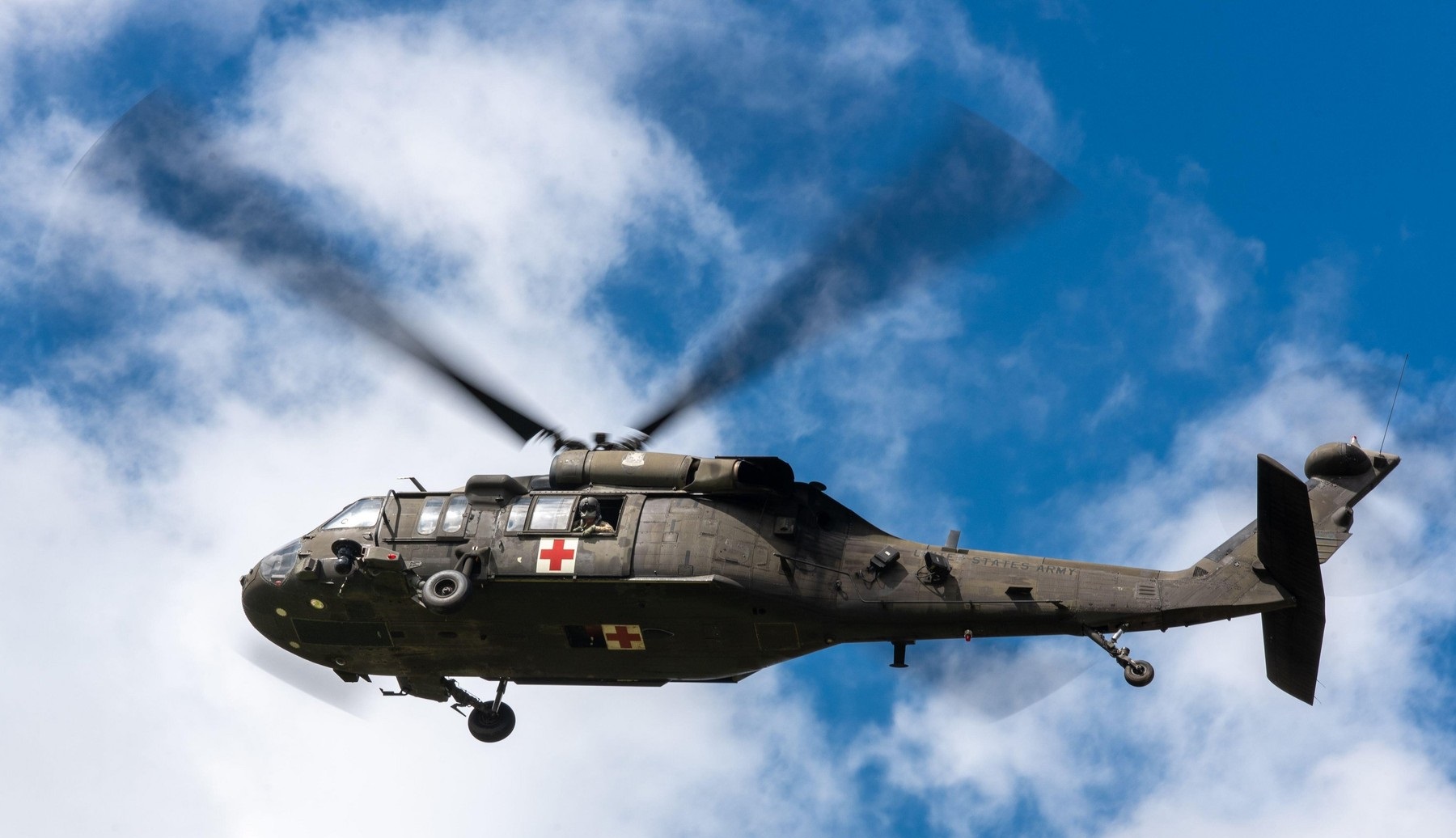 România cumpără 12 elicoptere Black Hawk pentru misiuni de intervenție și salvare