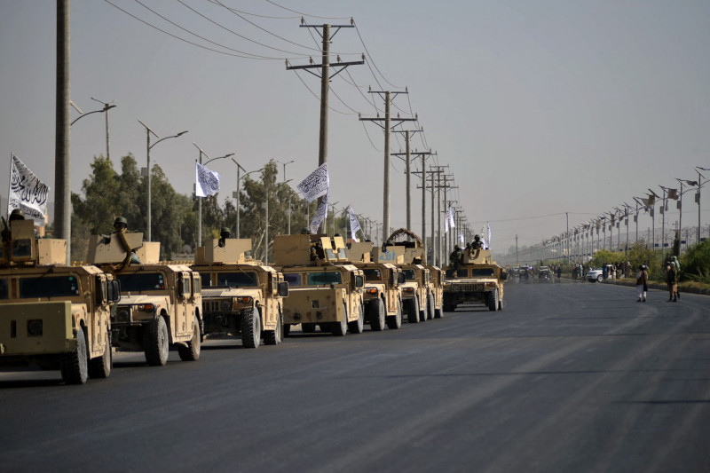 Talibanii au organizat prima paradă militară. rada 1