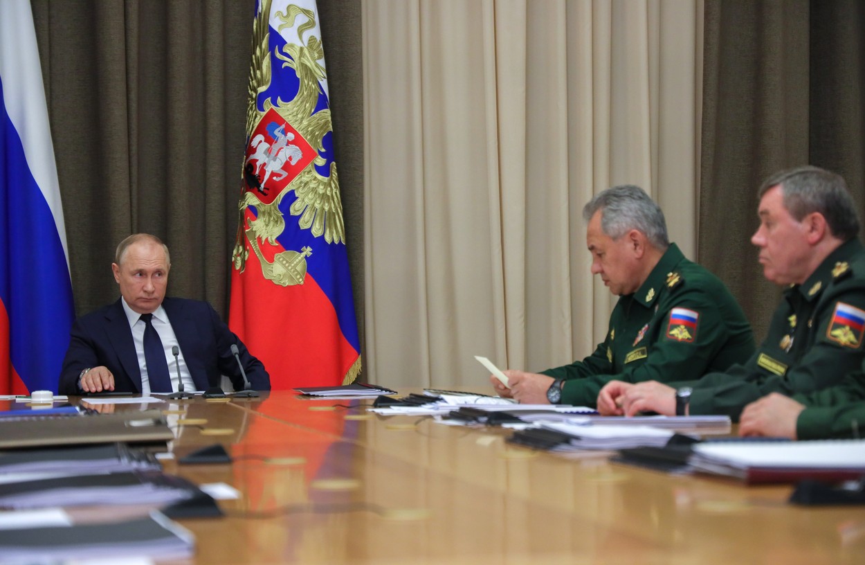 Vladimir Putin acuză Occidentul că încearcă să rupă „echilibrul strategic” și amenință că Rusia va reacționa „corespunzător”