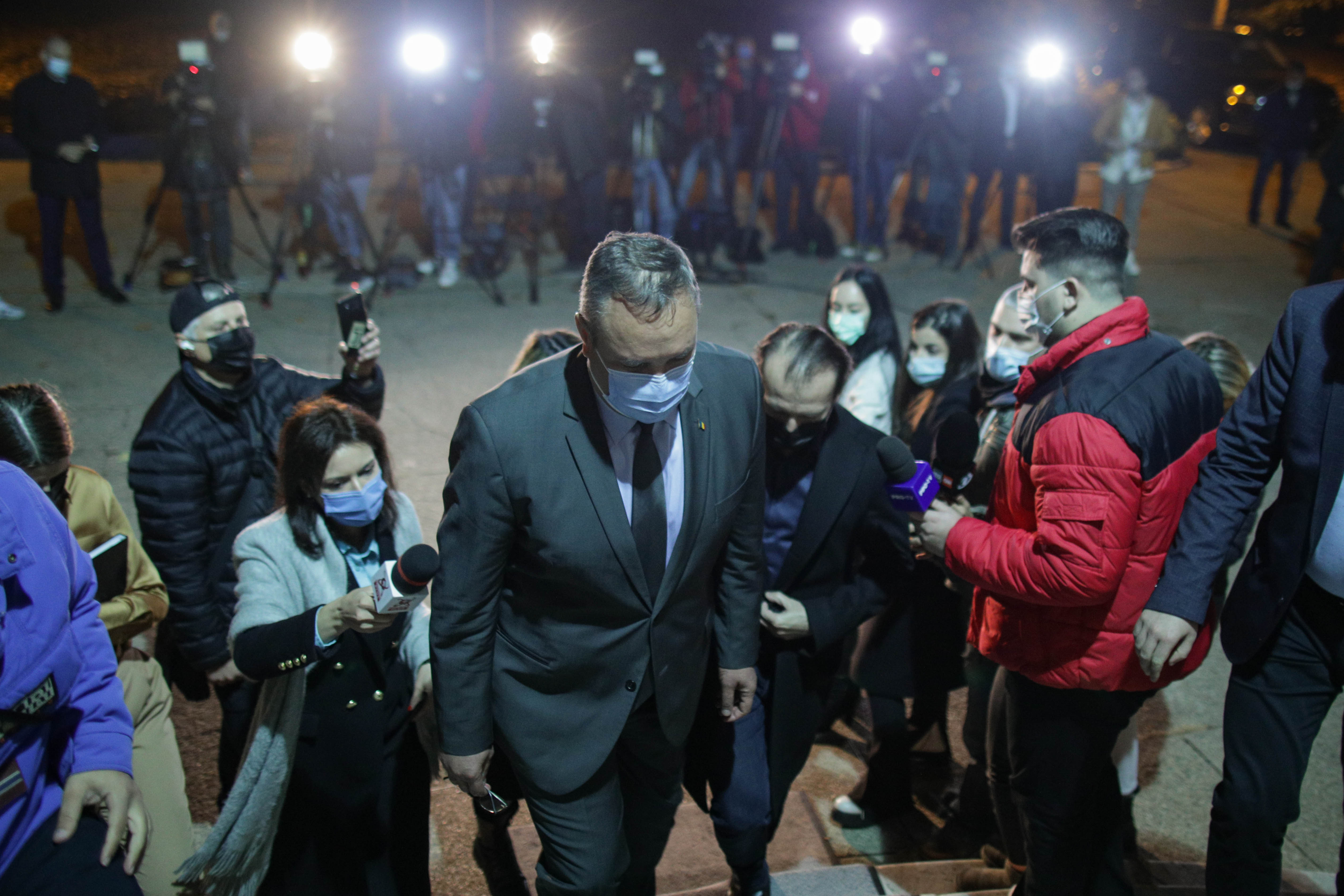 DOCUMENT. Nicolae Ciucă și-a depus oficial mandatul de premier desemnat