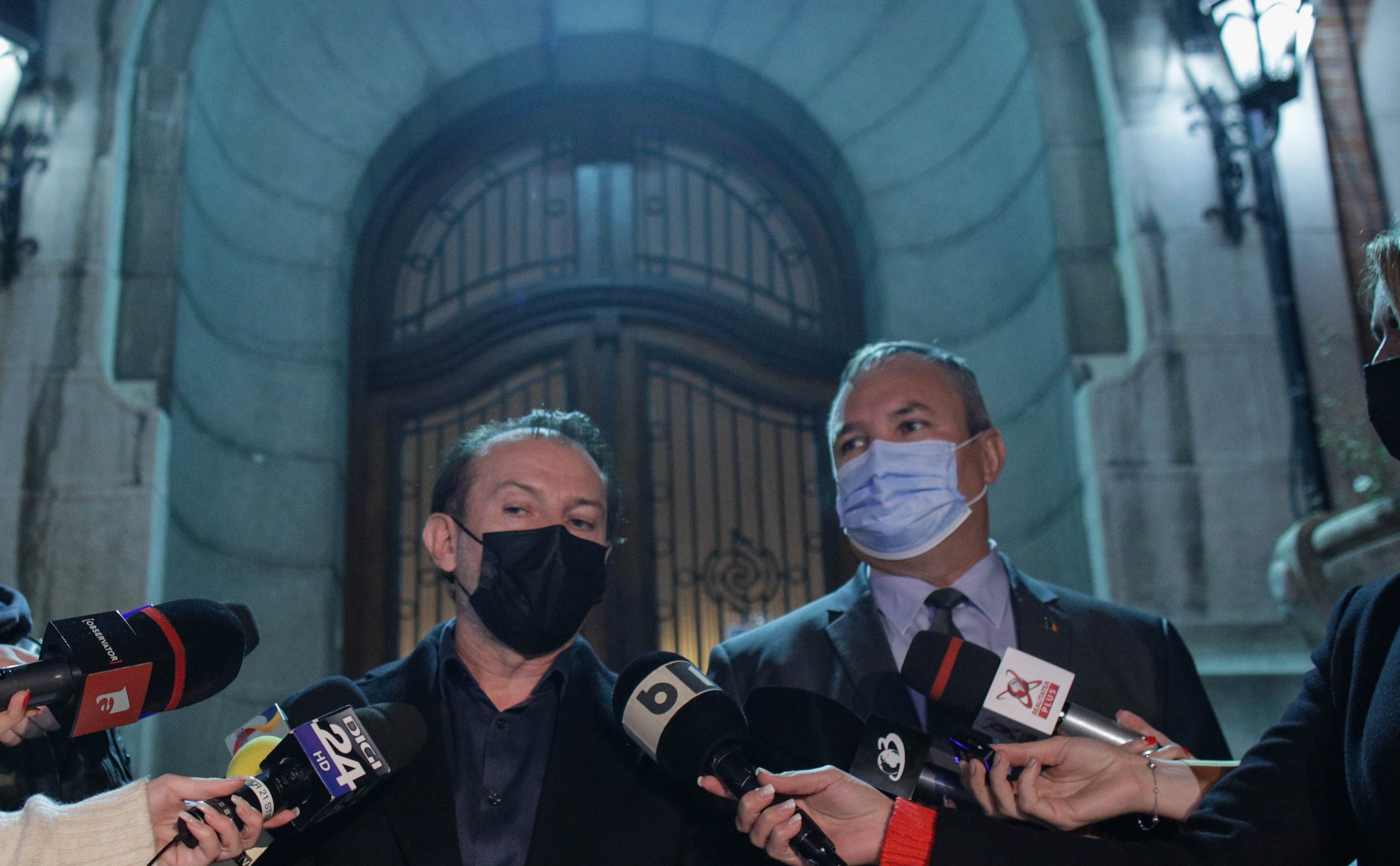 Ciucă: Îmi depun mandatul de premier desemnat. Biroul Executiv a cerut. Cîțu: Propunerea de premier va fi decizia partidului