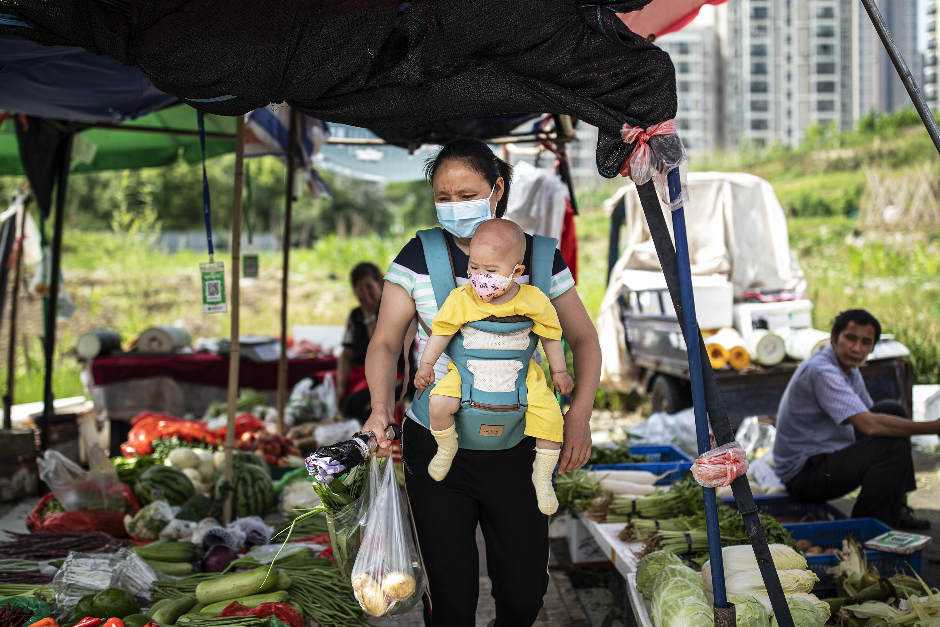 Guvernul de la Beijing a îndemnat oamenii să își facă provizii urgente de alimente, dar nu a explicat de ce. Marea temere în China
