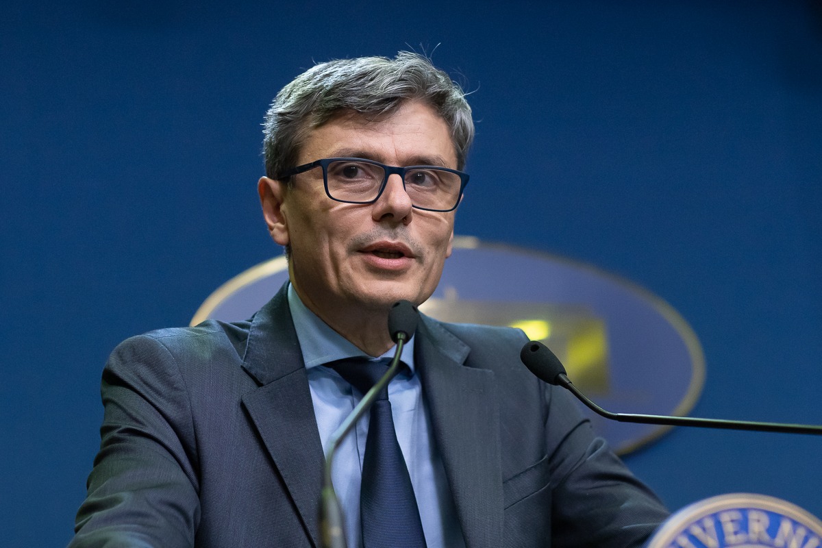Virgil Popescu: Cărbunele care stă la baza funcţionării unui CET din Valea Jiului va fi înlocuit cu peleţi produşi în Norvegia