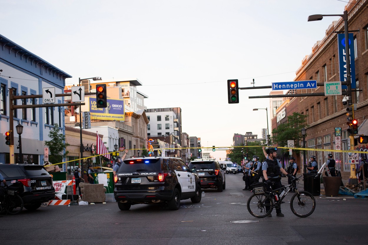 Locuitorii din Minneapolis, SUA, supun la vot o reformă radicală a poliţiei, la un an și jumătate de la moartea lui George Floyd
