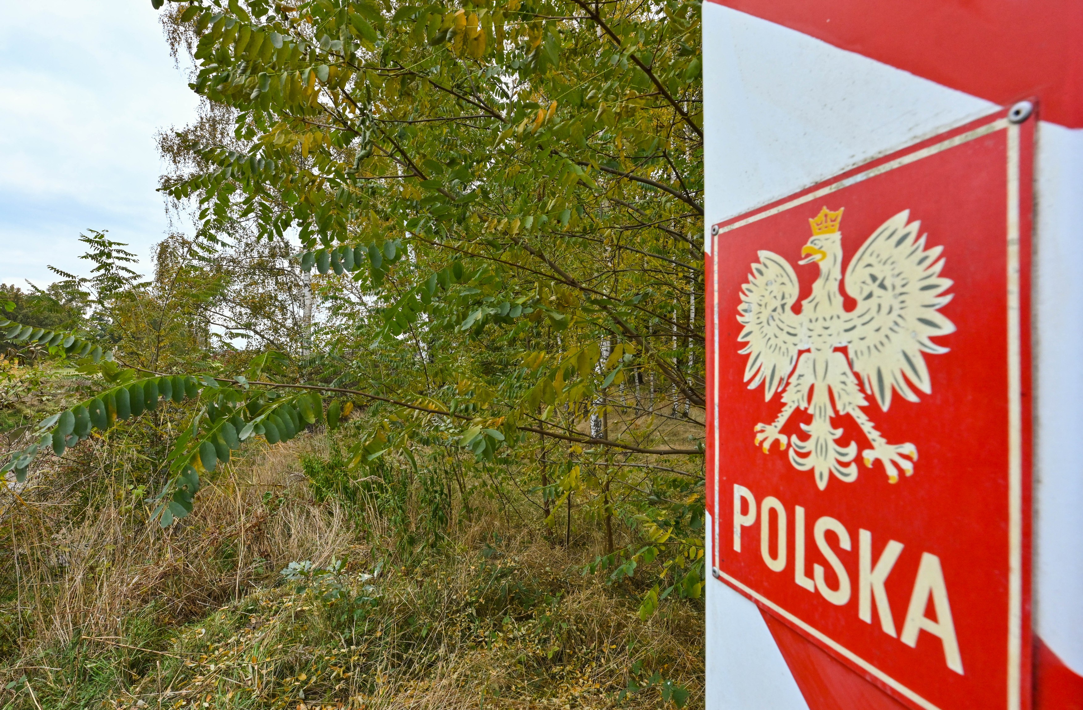 Polonia spune că oameni în uniforme și înarmați au intrat pe teritoriul său. MAE l-a convocat pe șeful misiunii diplomatice din Belarus