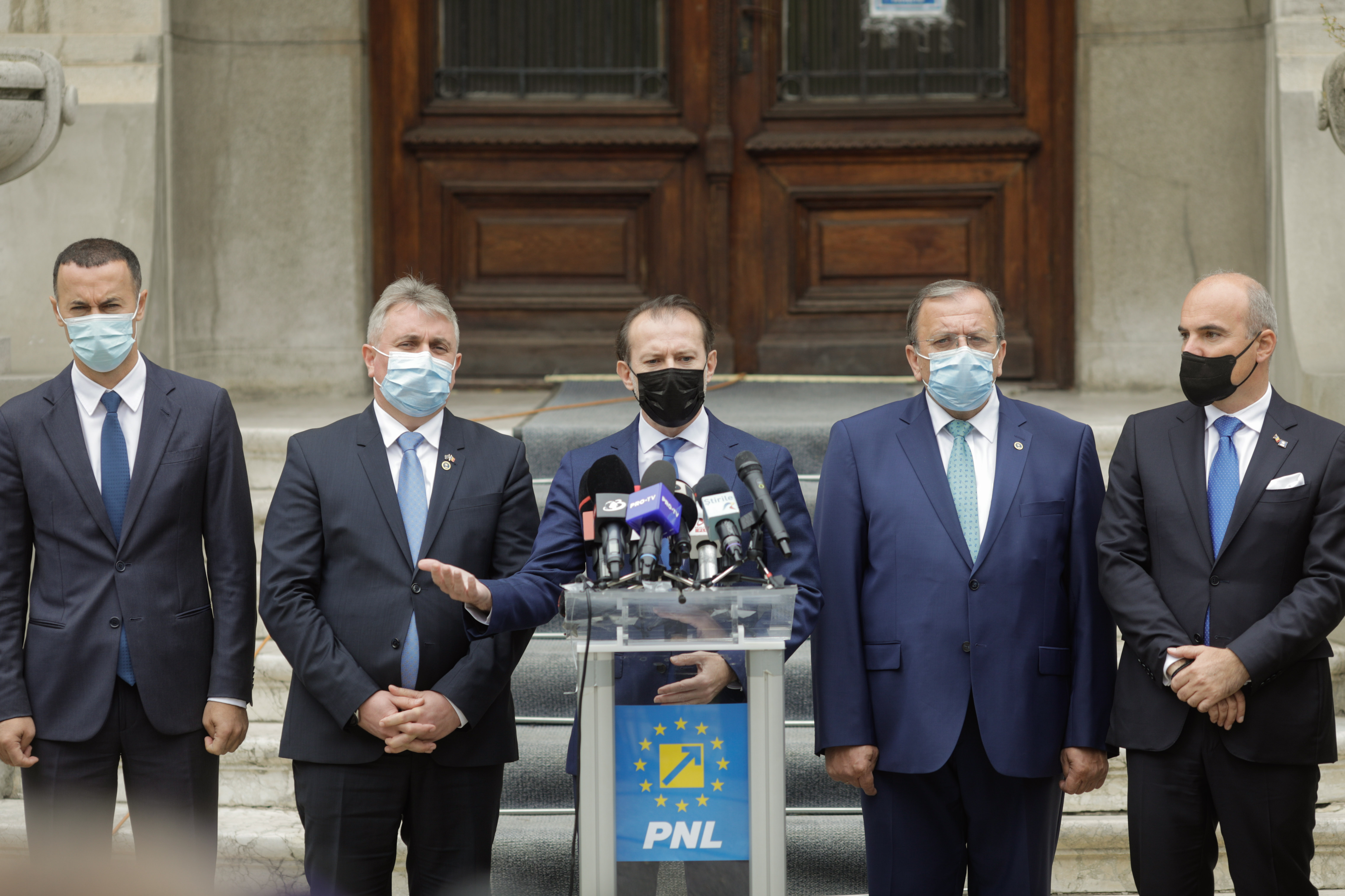 Cîțu: Am agreat că vor crește pensiile, alocațiile, investițiile. Cota unică rămâne. Mergem la președinte cu câteva variante de premier