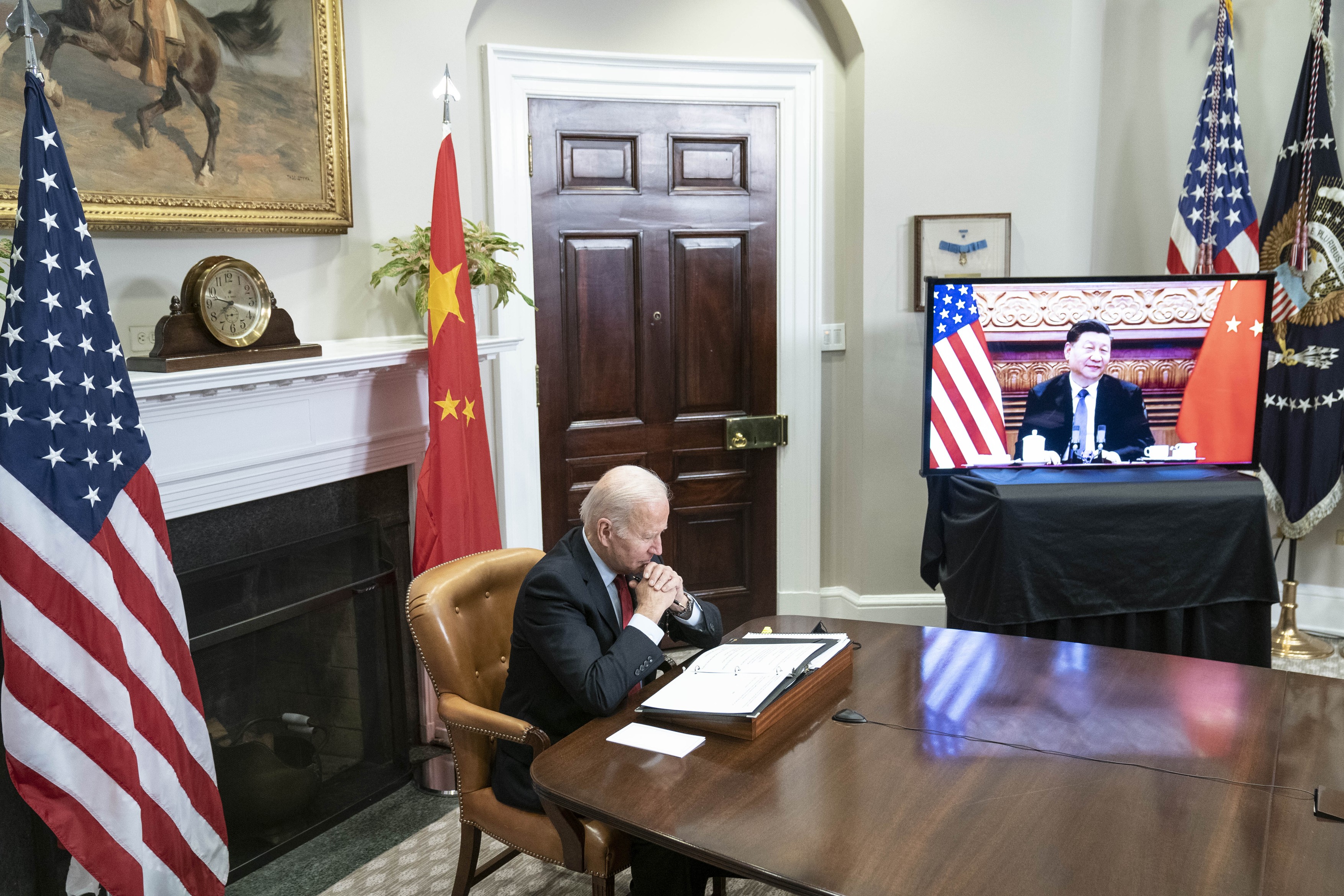 XI Jinping îl avertizează pe Joe Biden „să nu se joace cu focul” în privința Taiwanului. „Cine se joacă cu focul, se arde”