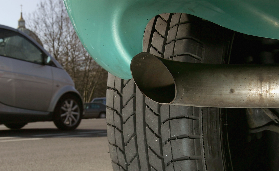 Germania refuză să renunţe la motoarele cu ardere internă şi vrea să dezvolte combustibili sintetici