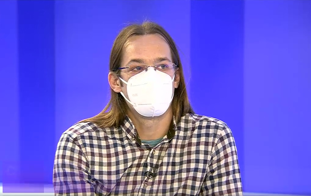 De ce se îmbolnăvesc vaccinații și cât ține imunitatea după doza 3 de vaccin? Cercetător: „Testul de anticorpi este absolut irelevant”
