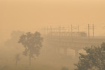 Fum portocaliu în New Delhi