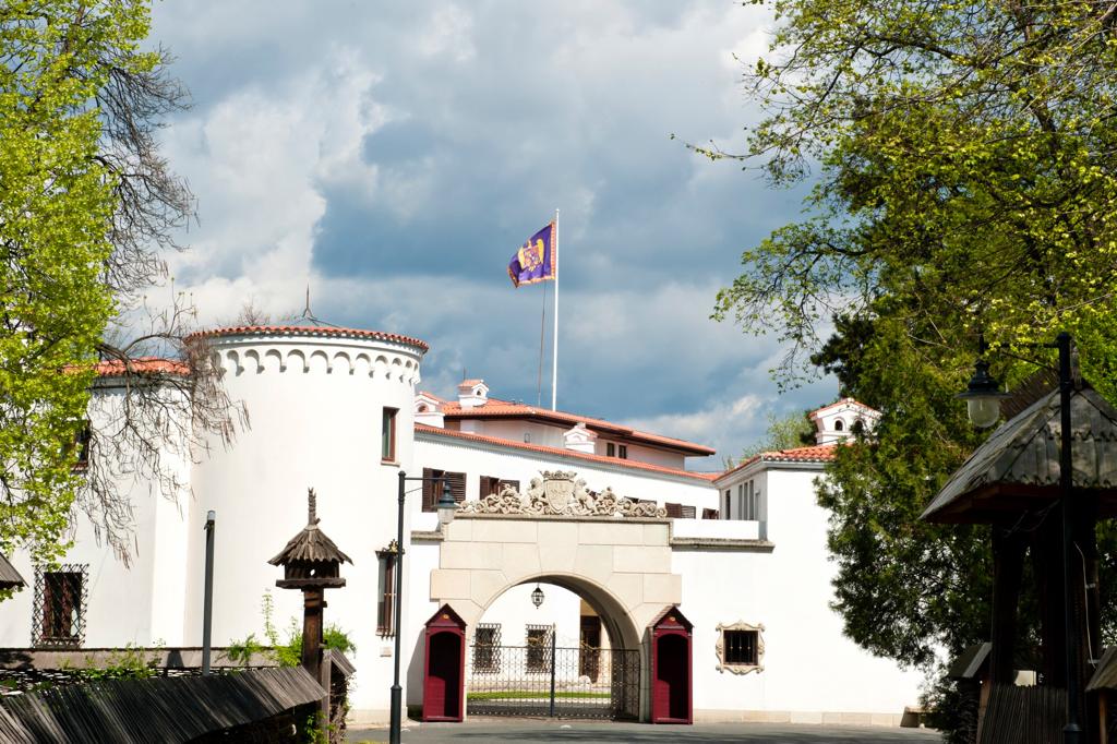 Palatul pe inventar. Ce s-a ales de clădirea istorică în care Regele Mihai a fost forțat să abdice. Imagini în premieră absolută
