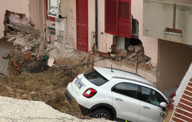 Bad Weather In Italy: Landslides And Roads Like Rivers In Sicily