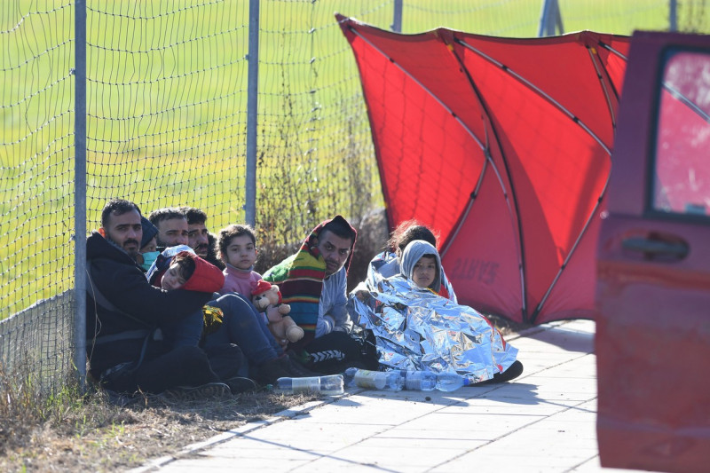 Bus with refugees stopped on the S8 route near Bialystok