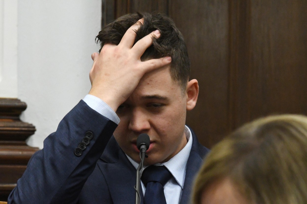 Procesul tânărului care a împușcat trei oameni la protestele din SUA, la final. „Așa arată când tragi în cineva de la mică distanță”