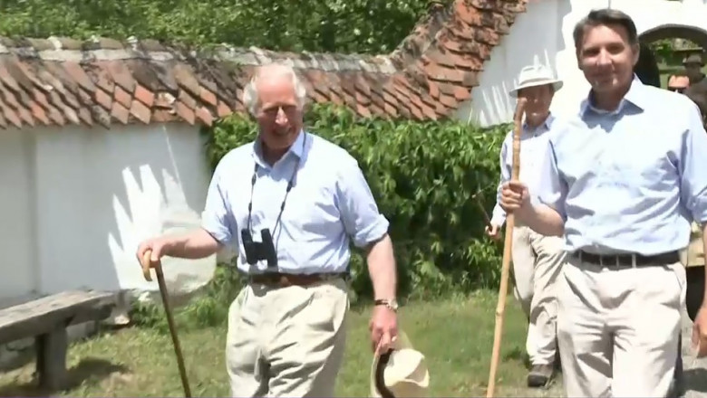 Prințul Charles a revenit după o pauză de trei ani la domeniul său din Valea  Zălanului. Cum a fost întâmpinat de localnici | Digi24