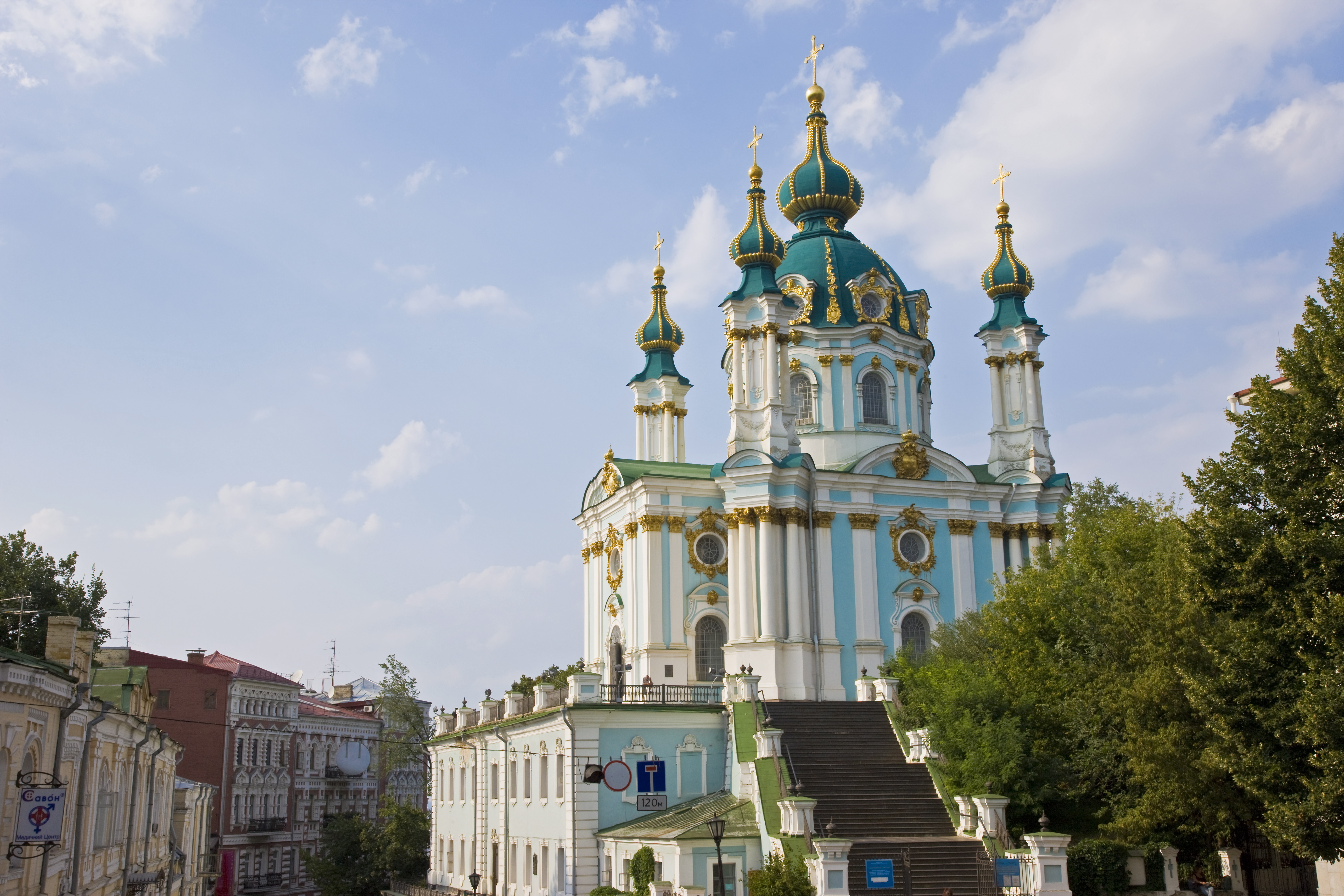 Biserica Ortodoxă ucraineană se rupe de Moscova şi se declară „independentă total”