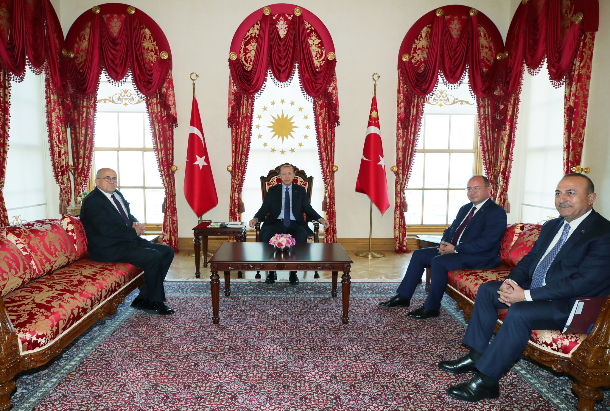 Bogdan Aurescu, primit de Recep Erdogan. MAE: ministrul român a exprimat susţinerea pentru aderarea Finlandei şi Suediei în NATO