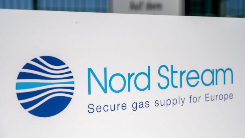 08 March 2022, Mecklenburg-Western Pomerania, Lubmin: A sign with the words "Nord Stream" stands in front of the gas receiving station of the Nord Stream 1 Baltic Sea pipeline and the transfer station of the OPAL long-distance gas pipeline (Ostsee-Pipelin