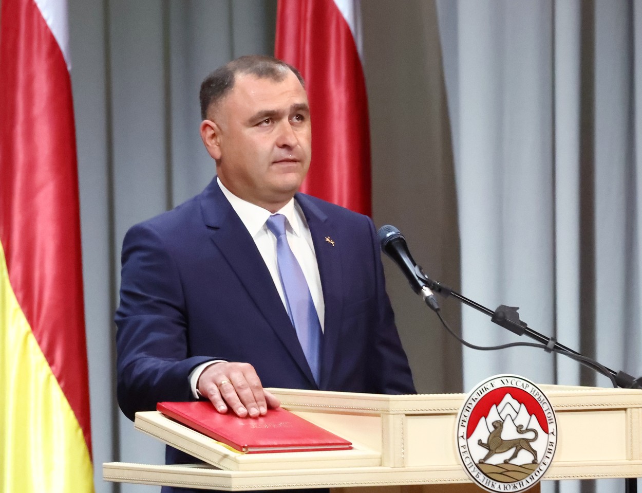 Liderul regiunii separatiste Osetia de Sud suspendă referendumul pentru alipirea la Rusia anunțat anterior