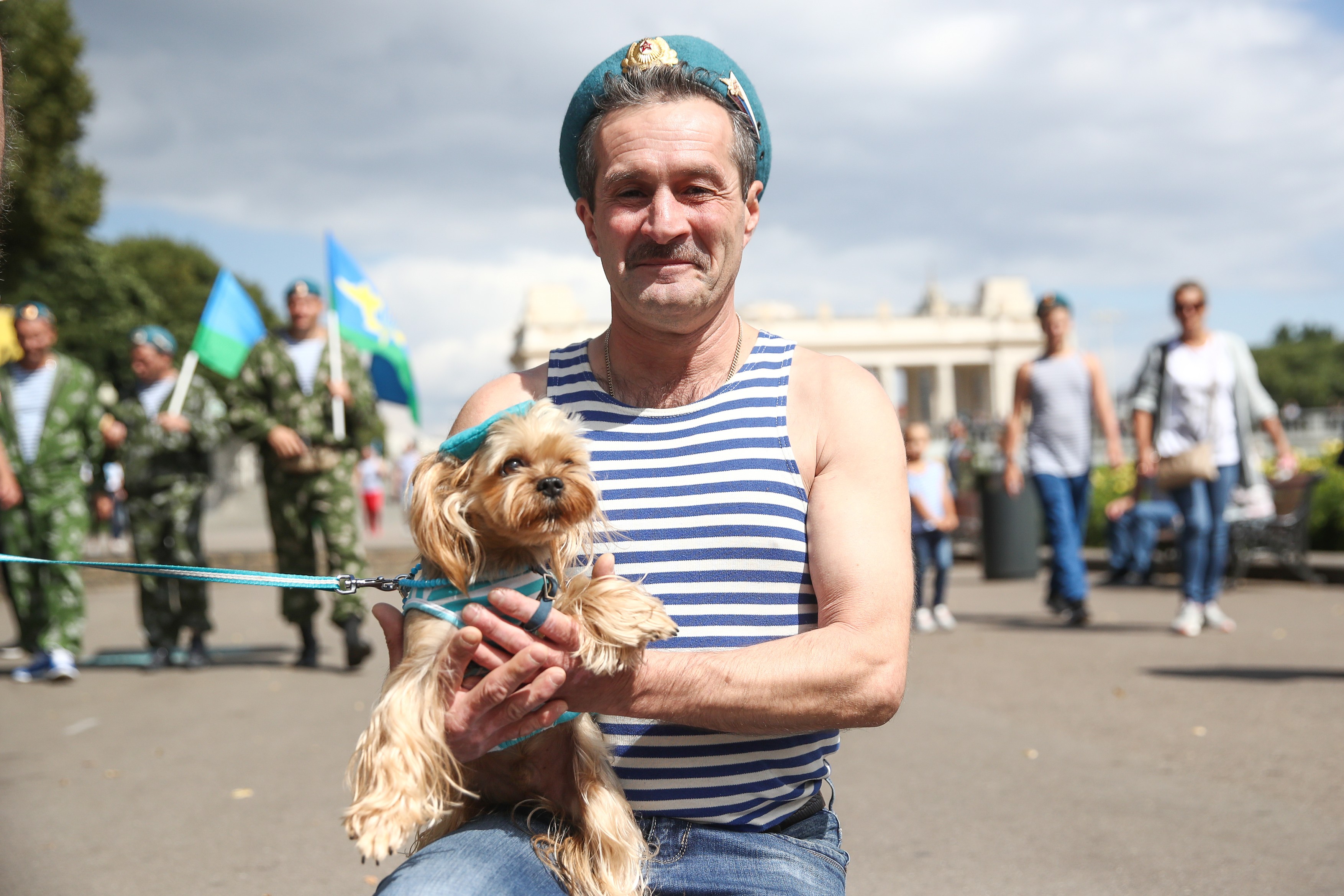 „Mâncăm câini, azi am mâncat un Yorkshire Terrier”. Discuție halucinantă între un rus de pe front și unul din Rusia