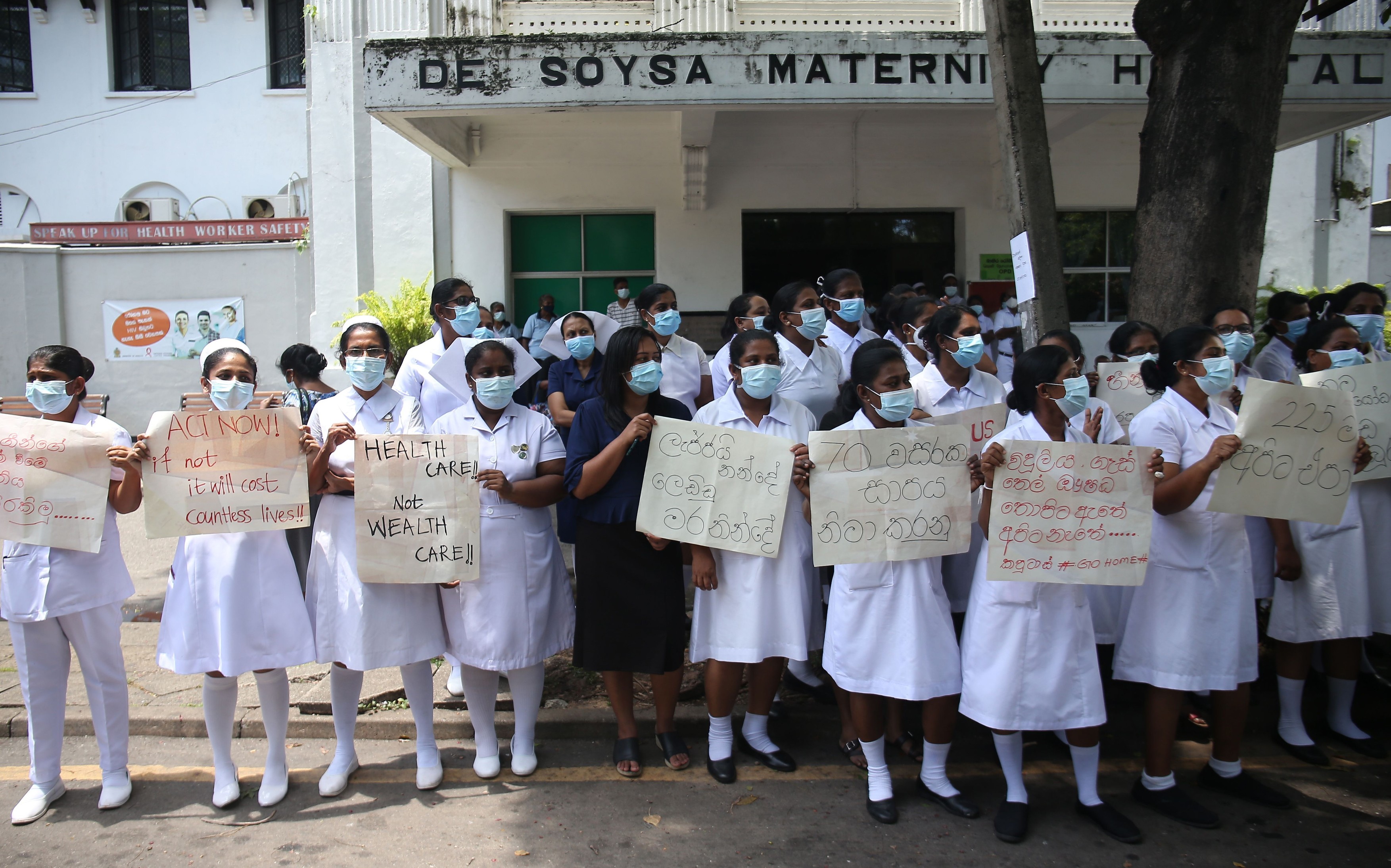 Sri Lanka a rămas și fără medicamente, iar medicii au ajuns să trieze pacienții: "În cele din urmă, oamenii vor muri cu siguranță"