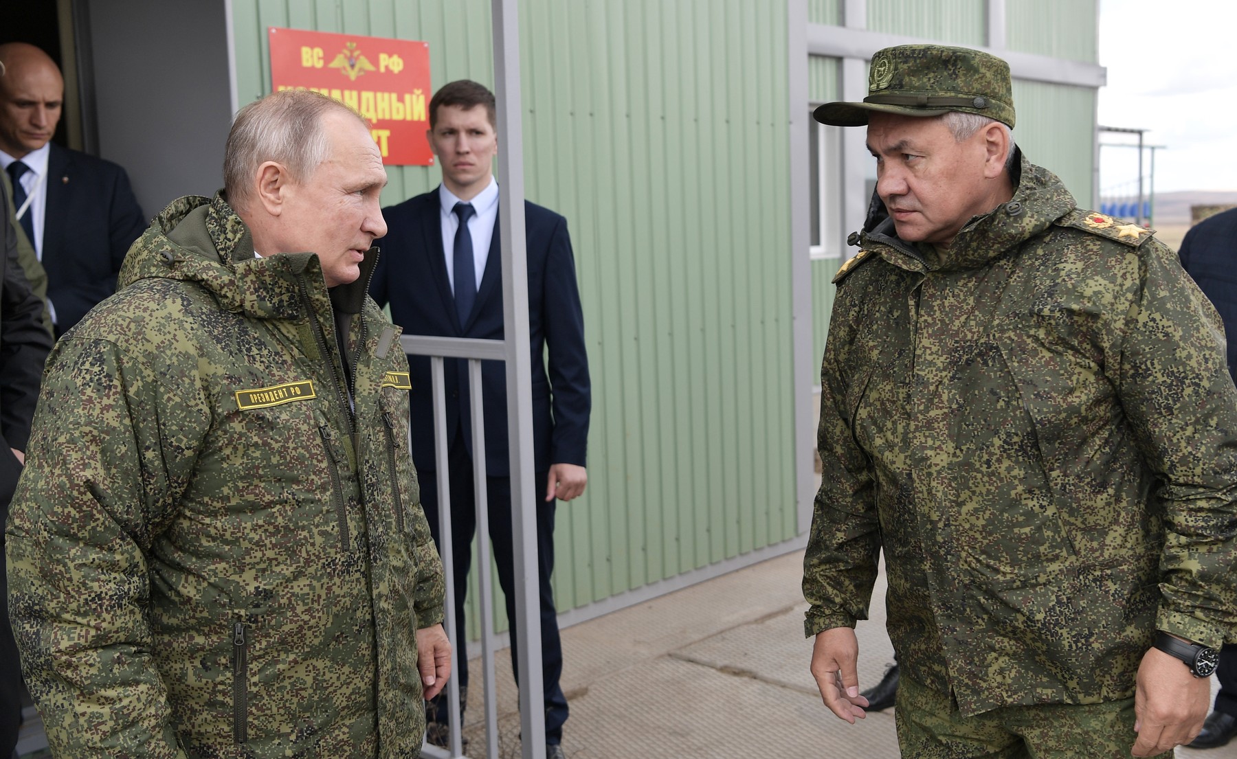 Vladimir Putin a dat ultimatum armatei ruse: Luganskul trebuie cucerit până mâine