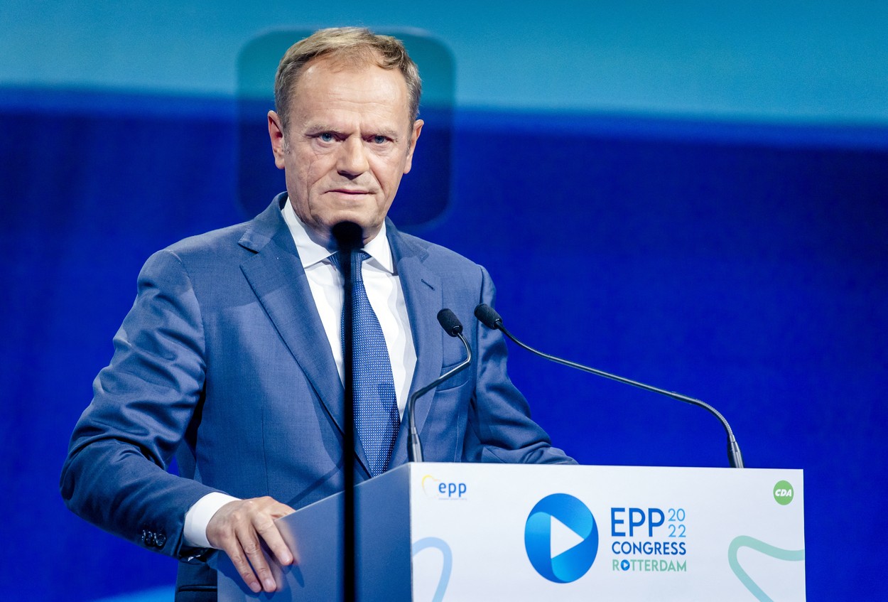 Donald Tusk, apel la solidaritate cu Ucraina în congresul PPE: Este un moment "de a fi sau a nu fi" pentru civilizaţia occidentală