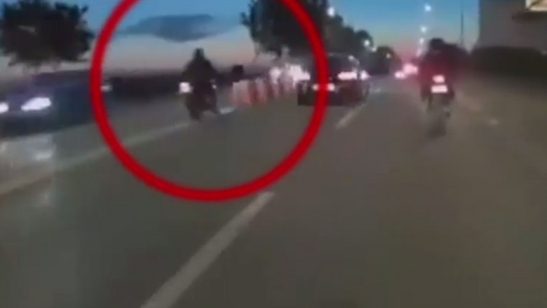 Motociclist implicat în accident.