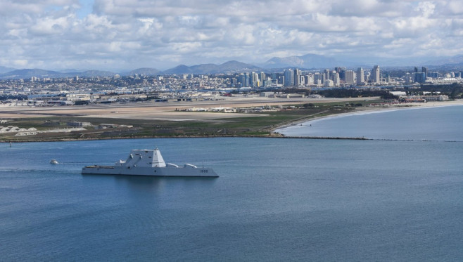 190308-N-ZZ513-1045 SAN DIEGO (March 8, 2019) The Guided-missile destroyer USS Zumwalt (DDG 1000) departs San Diego as part of an operational underway. The milestone demonstrates the U.S. Navy’s commitment to advancing the lethality of its surface combata
