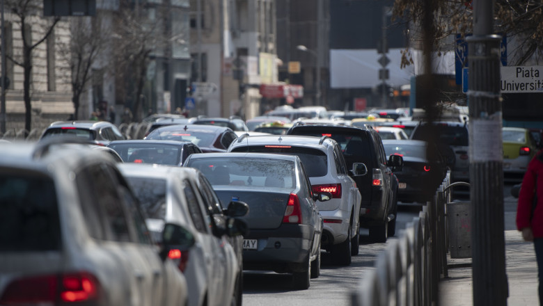 UPDATE Primăria Capitalei: Primarul general Nicușor Dan nu a inițiat un proiect de introducere a unor taxe pentru mașinile poluante