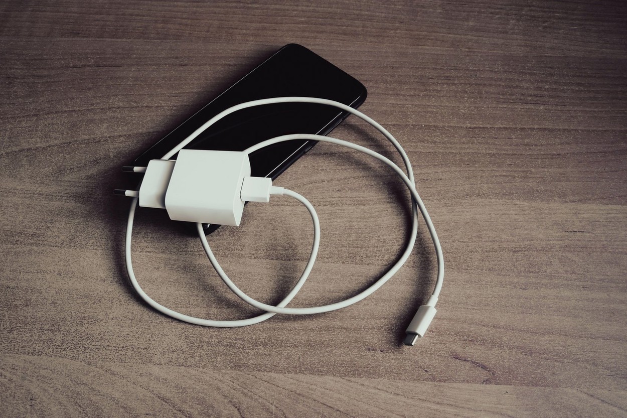 Incarcator universal in UE. USB-C va deveni portul comun pentru toate telefoanele mobile, tabletele şi alte dispozitive mobile