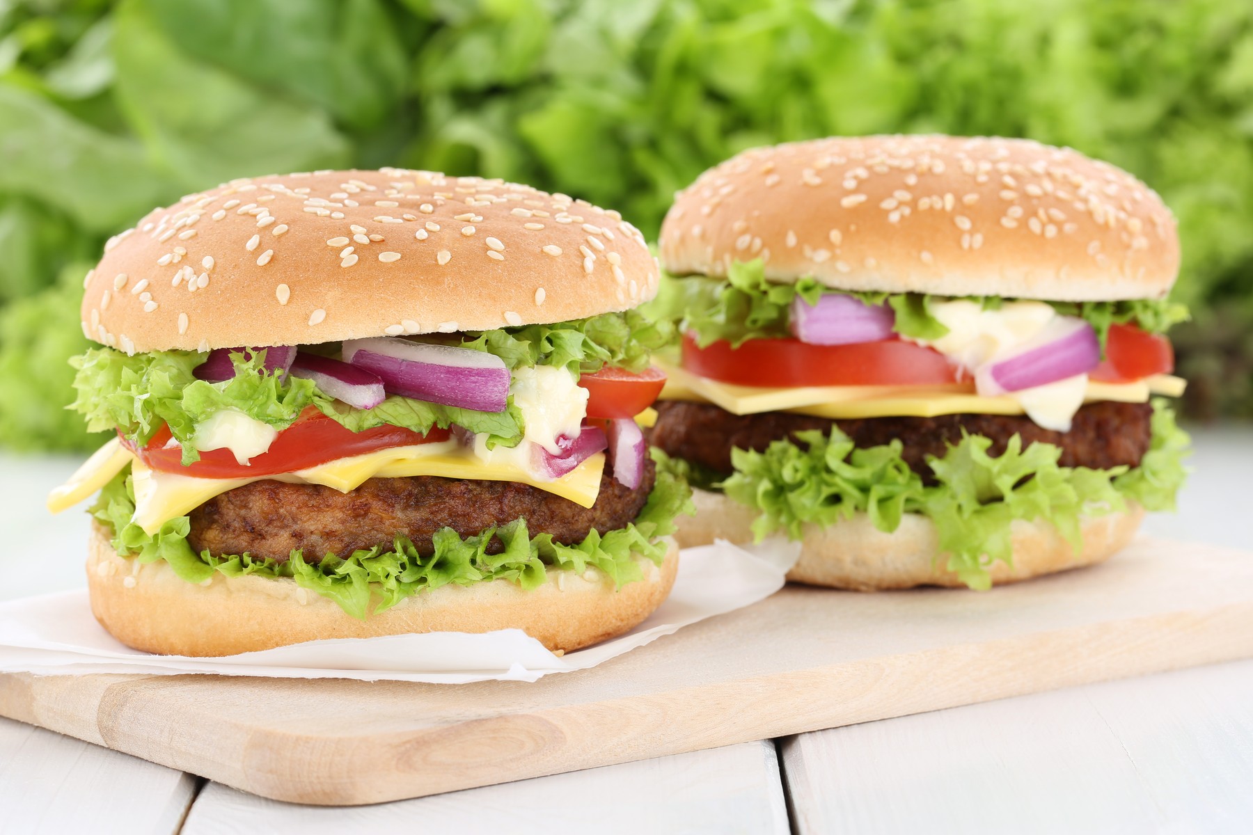„Scandalul verzei”. Un restaurant de fast-food din Australia a înlocuit salata cu varza din cauza inflației. Premier: „Nu e corect"