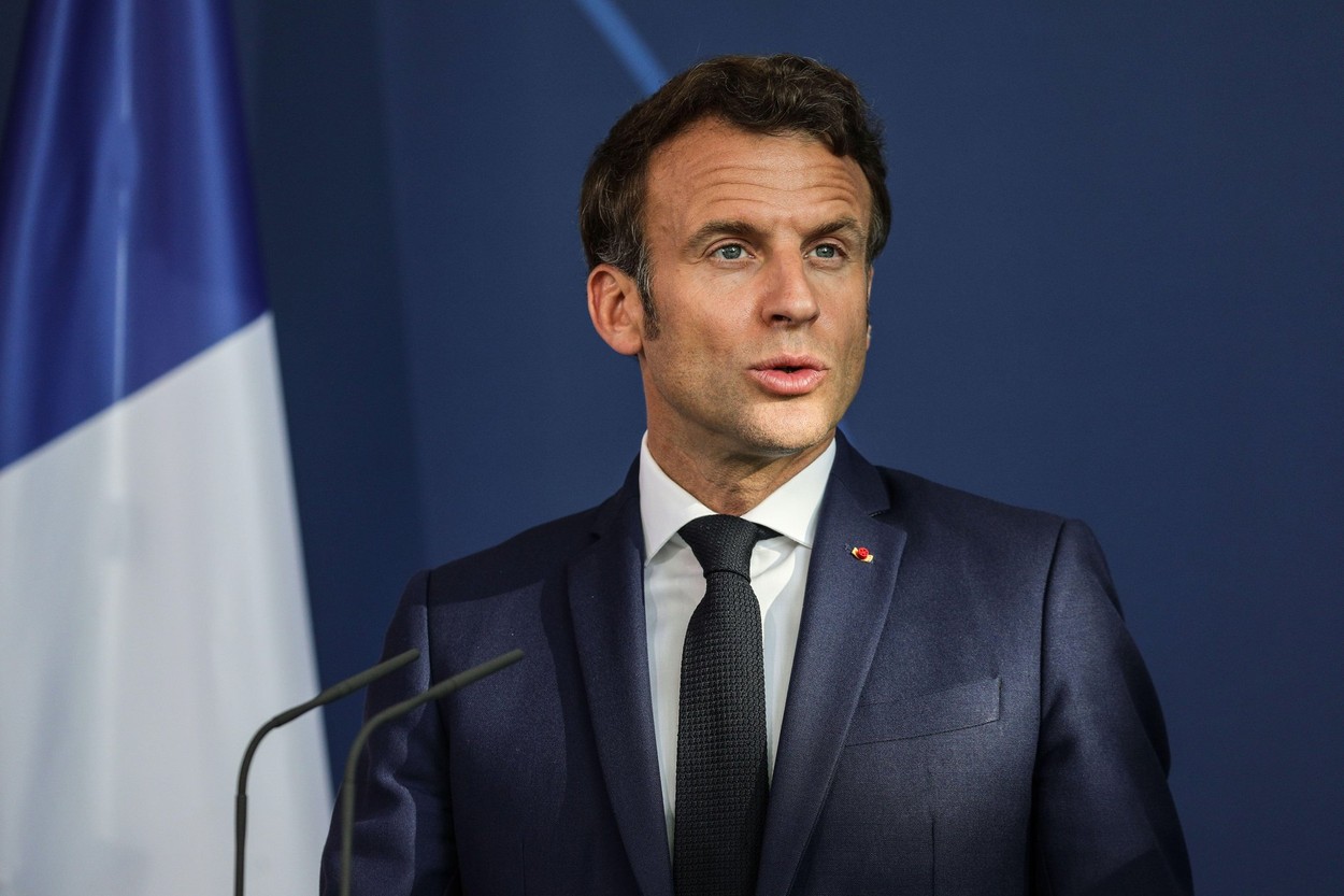Surse: Macron vine săptămâna viitoare în România