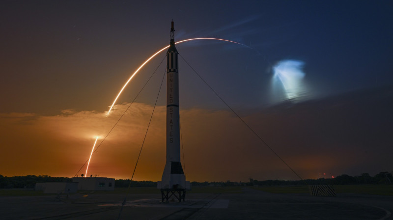 Rachetă SpaceX lansare sateliți