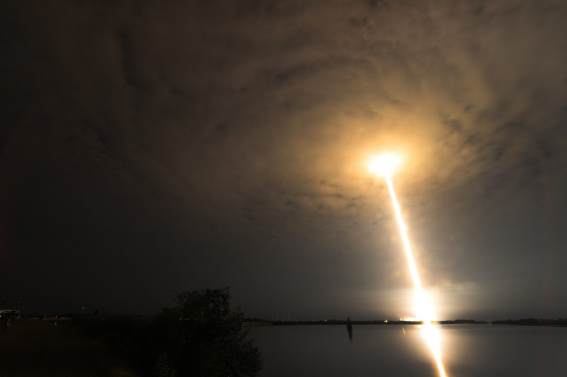 Starlink lansare rachetă SpaceX