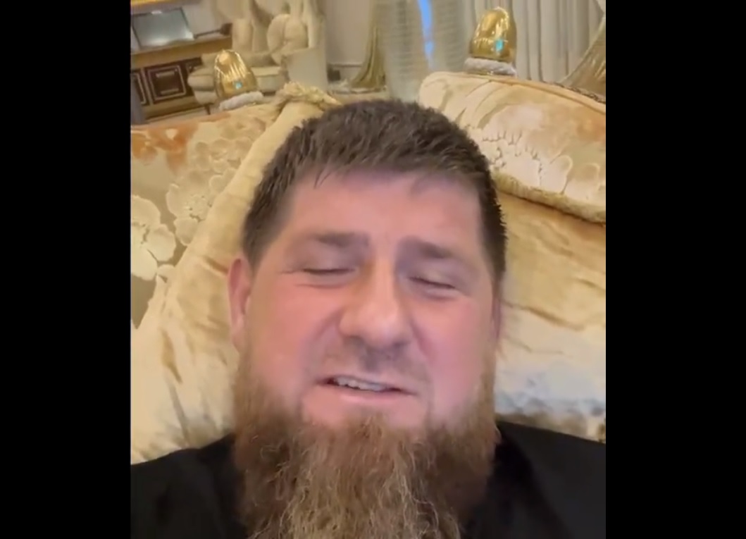 „Abia l-au resuscitat”. Ramzan Kadîrov a fost la un pas de moarte în ultima sa vizită la Moscova. Starea dictatorului din Cecenia