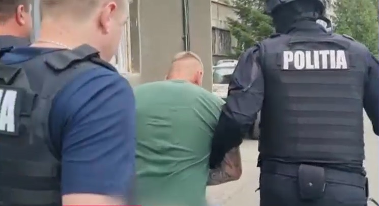 Cine a furat 100.000 de euro din casa unui primar din Mehedinți? Poliția are un suspect