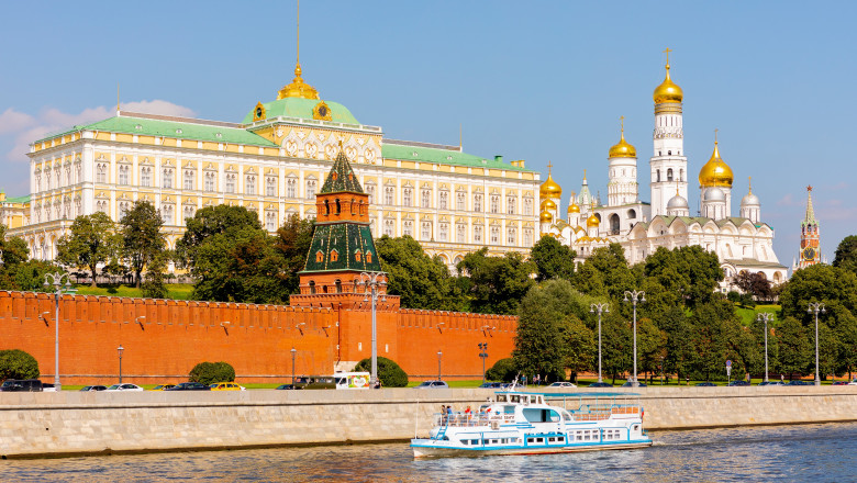 Moscow River and the Kremlin, UNESCO World Heritage Site, Moscow, Russia