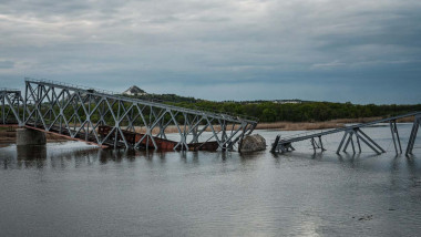 destroyed railway bridge, over the Siverskyi Donets river, in Raygorodok, eastern Ukraine
