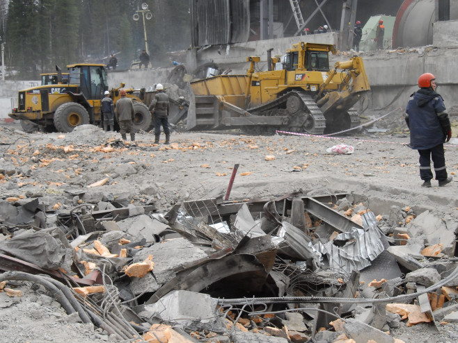 Death toll in Russian mine blasts hits 60