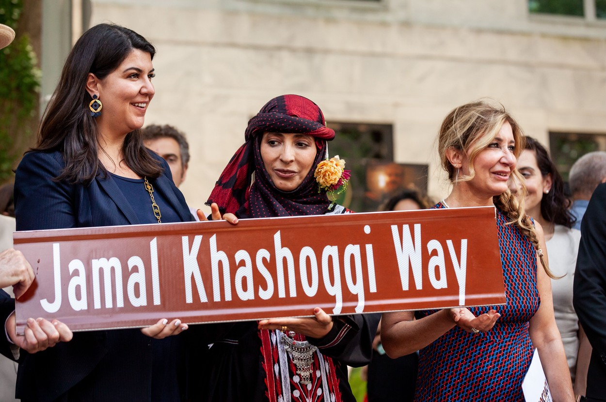 Strada pe care se află ambasada Arabiei Saudite la Washington a primit numele jurnalistului ucis Jamal Khashoggi