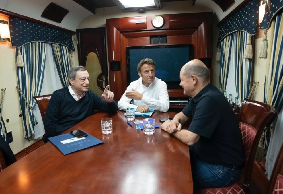 Klaus Iohannis ajunge joi la Kiev, împreună cu Emmanuel Macron, Olaf Scholz și Mario Draghi