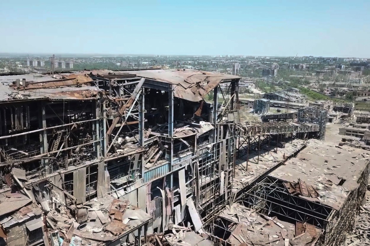 Rusia construiește "dinți de dragon" în jurul orașului Mariupol