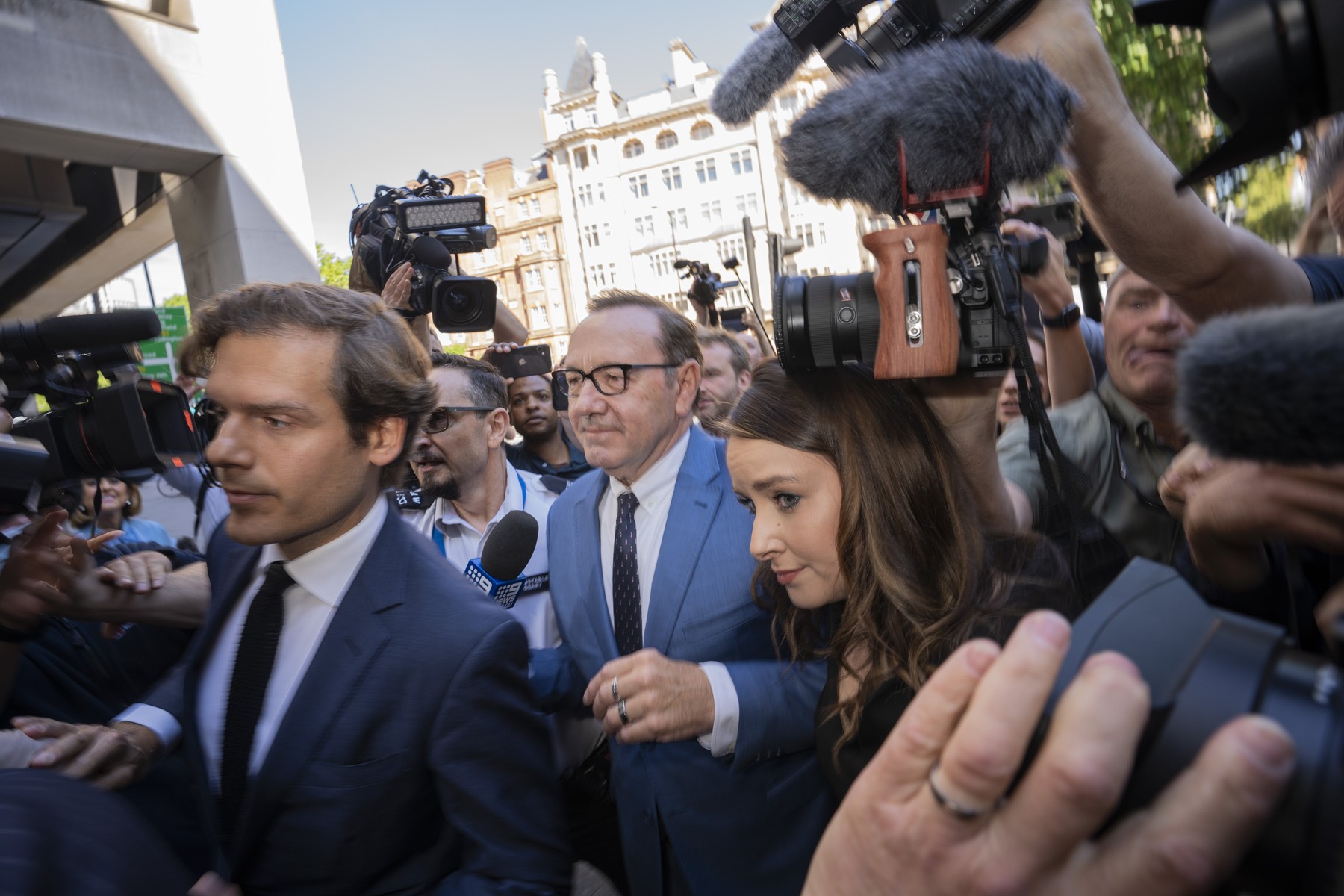Acuzat de agresiune sexuală, Kevin Spacey a fost lăsat în libertate de justiţia britanică