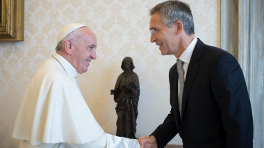 papa si stoltenberg se saluta la vatican