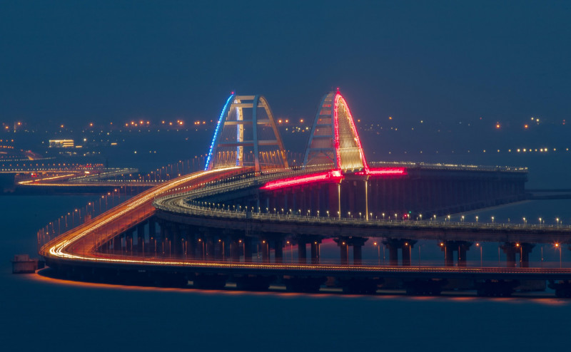 Russia: Road-rail bridge linking Crimea to mainland Russia