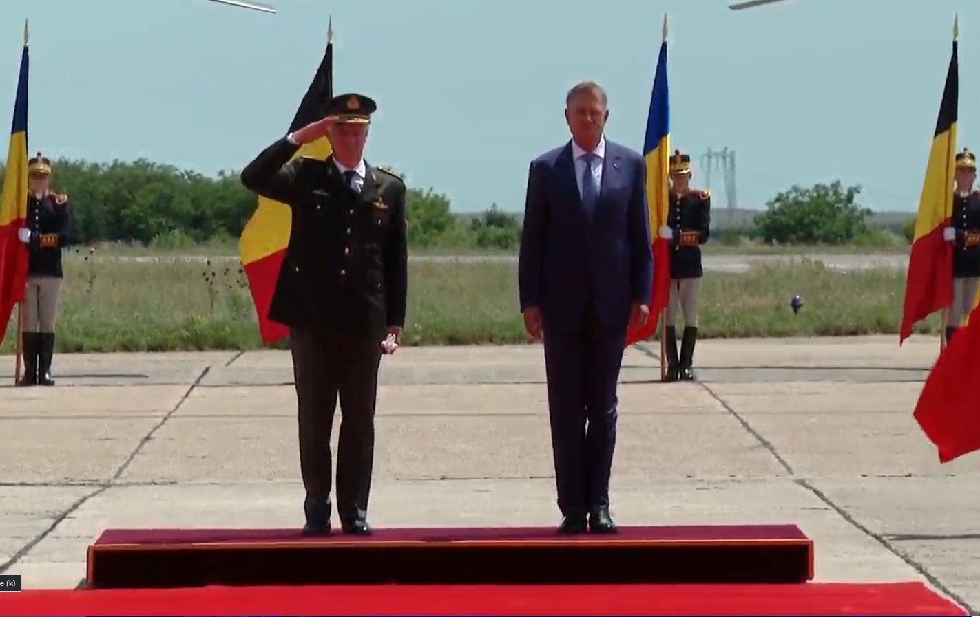 VIDEO Klaus Iohannis s-a întâlnit cu regele Philippe al Belgiei la Baza Kogălniceanu