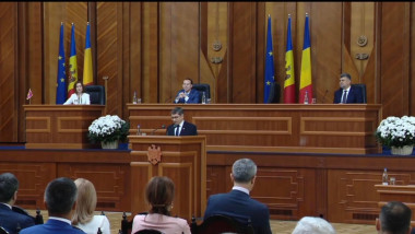 Igor Grosu, preşedintele Parlamentului Republicii Moldova, vorbeşte de la tribună, în cadrul şedinţei comune a Parlamentelor României şi Republicii Moldova de la Chişinău