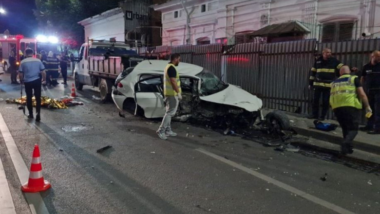 masina in urma accidentului cu patru morti din iasi